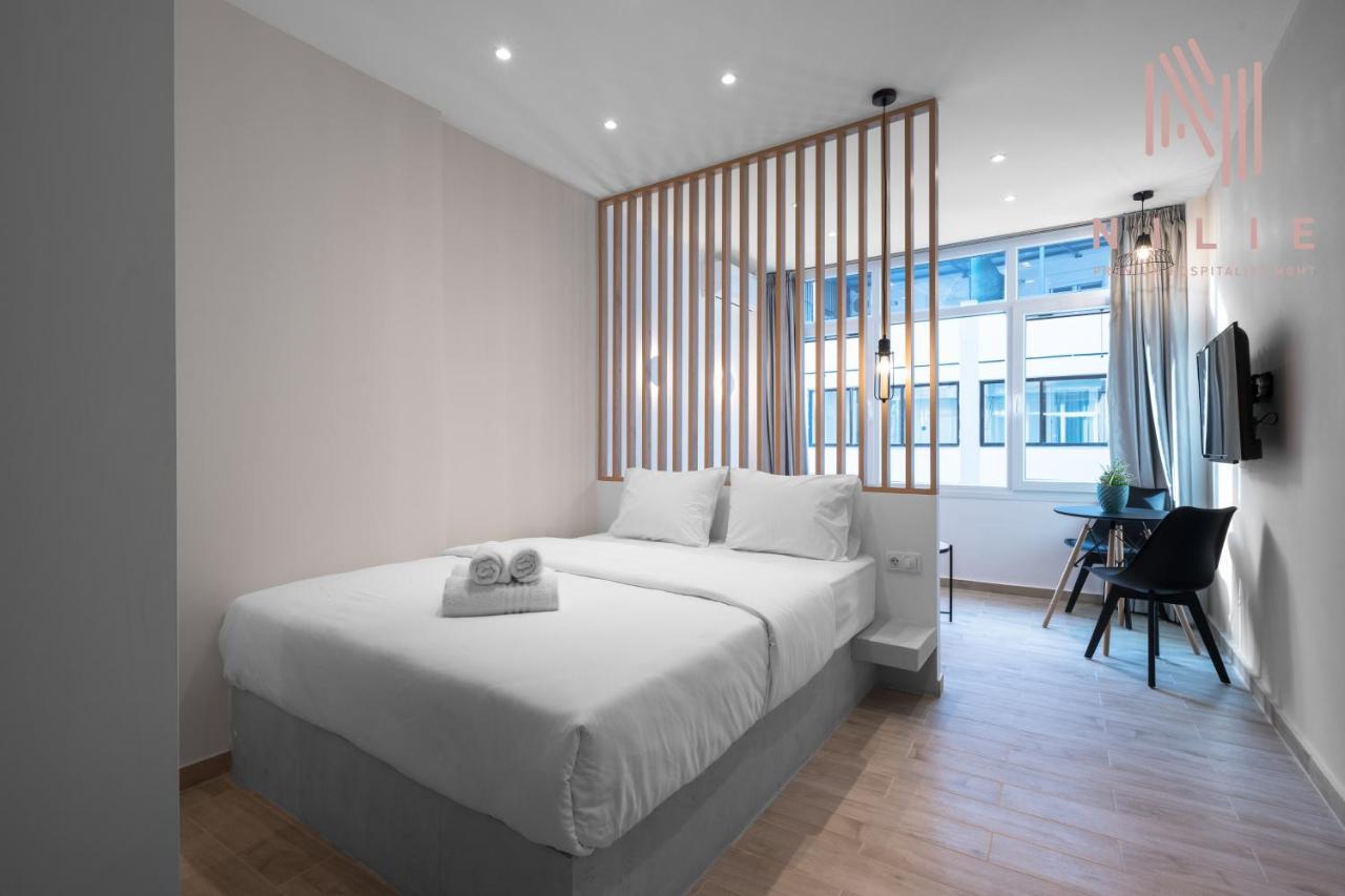 V1 Boutique Rooms, Nilie Hospitality Mgmt Солун Екстериор снимка